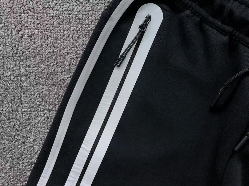 Calça Nike Tech Fleece Preta (Reflective)