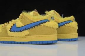 Tênis Nike SB Dunk Low Grateful Dead Bears Opti Yellow