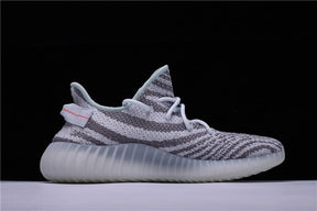 Tênis Adidas Yeezy 350 V2 "Blue Tint