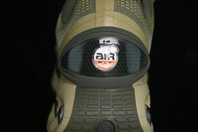 Tênis Nike Air Max DN Neutral Olive