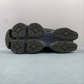 Tênis New Balance 9060 Blacktop