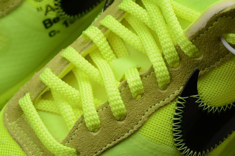 Tênis Air Force 1 Low Off-White Volt