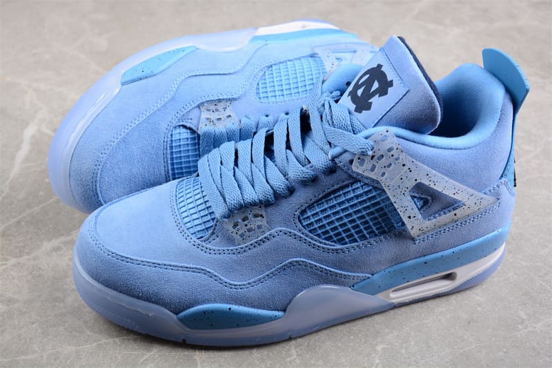 Tênis Air Jordan 4 Retro 'UNC' PE