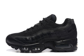 Tênis Nike Air Max 95 Triple Black