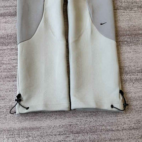 Conjunto Nike Tech Fleece Pro Wear Cinza