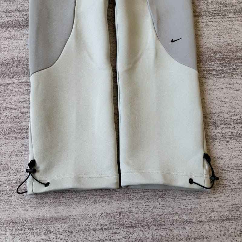 Conjunto Nike Tech Fleece Pro Wear Cinza