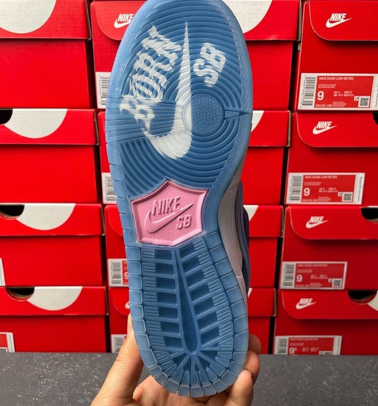 Tênis Nike Dunk Low Born x Raised
