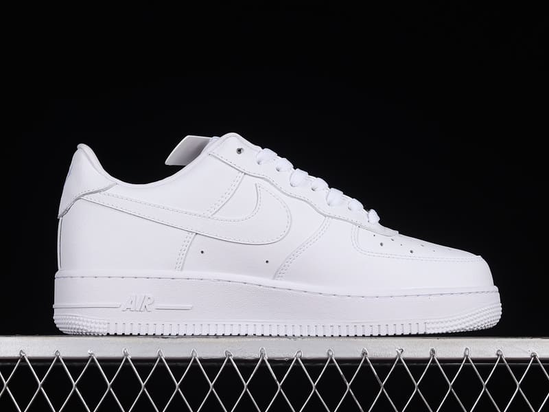 Tênis Nike x NOCTA Air Force 1 Low Certified Lover Boy