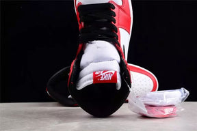 Tênis Air Jordan 1 High Chicago