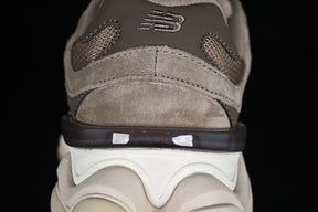 Tênis New Balance 9060 Mushroom Brown