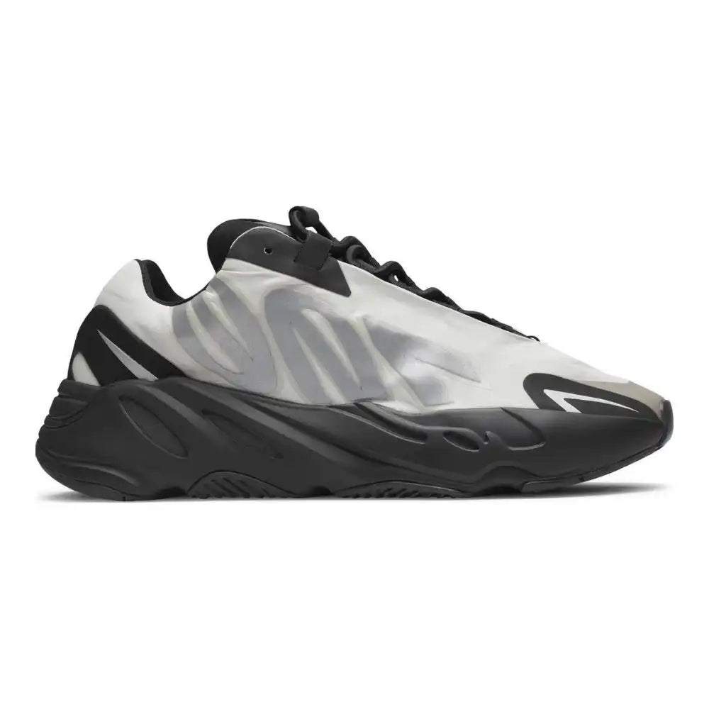 Tênis Adidas Yeezy 700 MNVN Bone