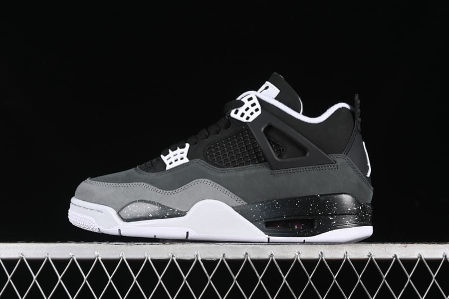 Tênis Air Jordan 4 Retro Fear Pack