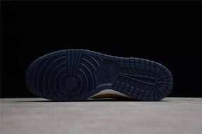 Tênis Nike SB Dunk Low Michigan
