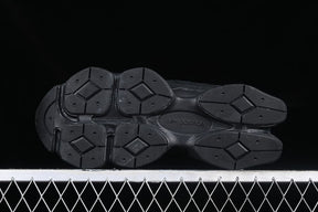Tênis New Balance 9060 Triple Black