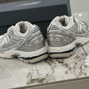 Tênis New Balance 1906R Silver Metallic