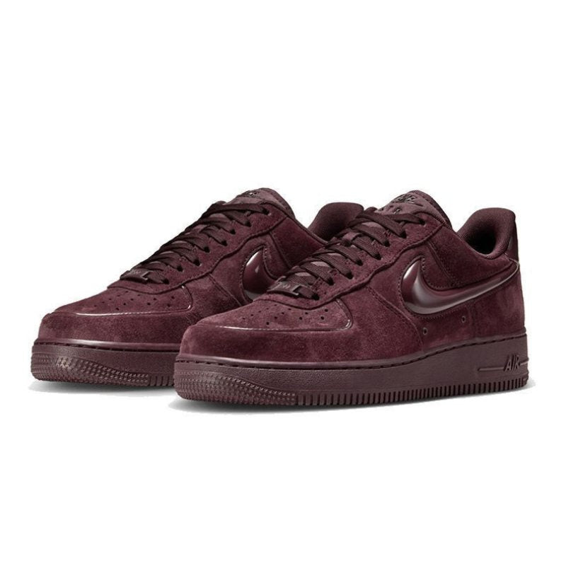 Tênis Air Force 1 Low Suede Glossy Burgundy Crush