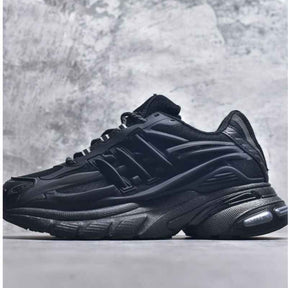 Tênis Pharrell Williams x Adidas Adistar Jellyfish Triple Black