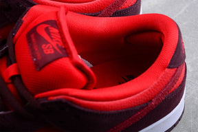 Tênis Nike SB Dunk Low Cherry
