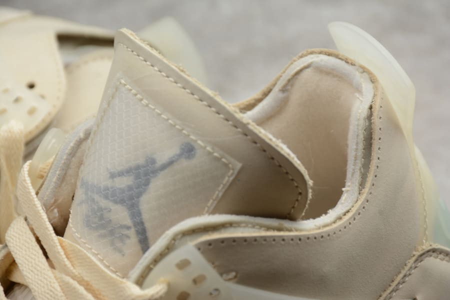 Tênis Air Jordan 4 Retro x Off-White Sail