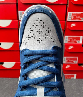 Tênis Nike Dunk Low Born x Raised