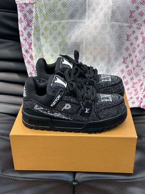 Tênis Louis Vuitton LV Trainer MaxI Black Crystal
