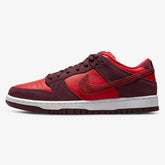 Tênis Nike SB Dunk Low Cherry