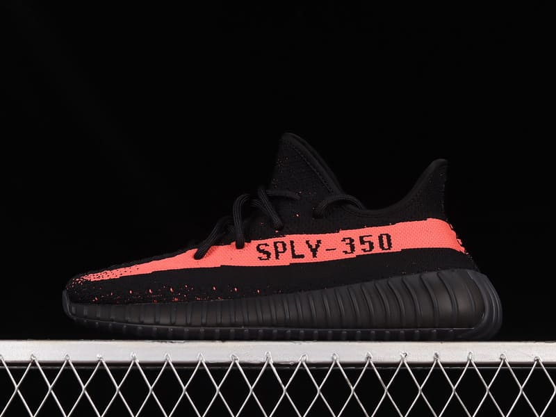 Tênis Adidas Yeezy 350 V2 Core Black Red