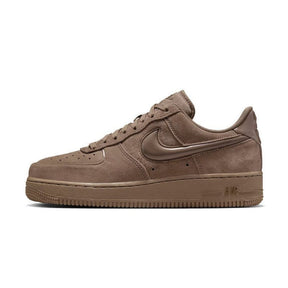 Tênis Air Force 1 Low Suede Glossy Mink Brown