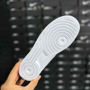 Tênis Nike Air Force 1 Liquid Metal Swoosh Black