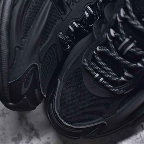 Tênis Pharrell Williams x Adidas Adistar Jellyfish Triple Black