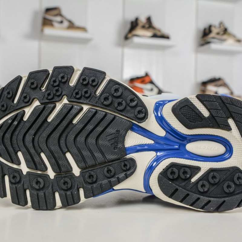 Tênis Pharrell Williams x Adidas Adistar Jellyfish Team Royal Blue