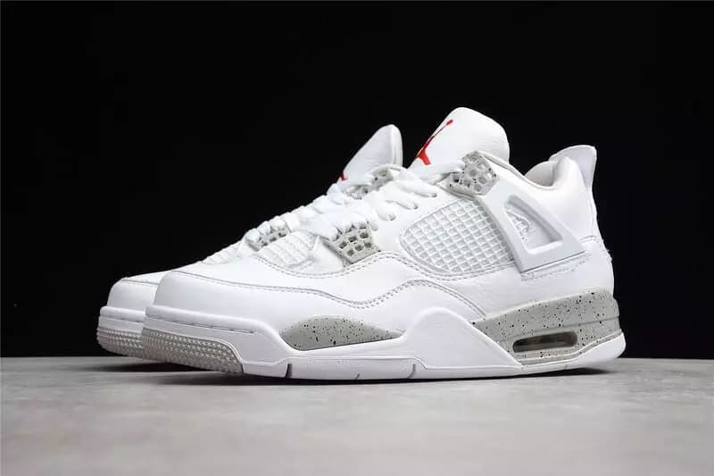 Tênis Air Jordan 4 Retro White Oreo