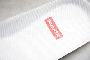 Tênis Nike Air Force 1 Supreme