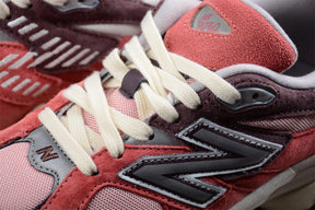 Tênis New Balance 9060 Cherry