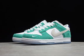 Tênis Nike Dunk Low x Kasina Neptune Green