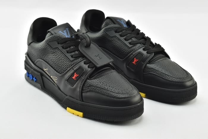 Tênis Louis Vuitton Trainer Black Signature
