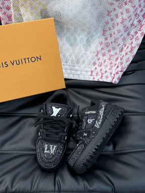 Tênis Louis Vuitton LV Trainer MaxI Black Crystal