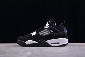 Tênis Air Jordan 4 White Thunder