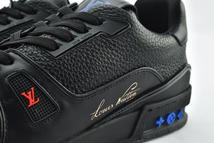 Tênis Louis Vuitton Trainer Black Signature