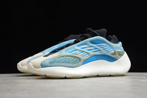 Tênis Adidas Yeezy 700 V3 Arzareth