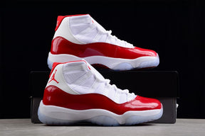Tênis Air Jordan 11 Retro Cherry