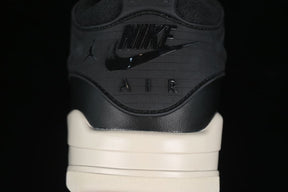 Tênis Air Jordan 4 RM Light Bone