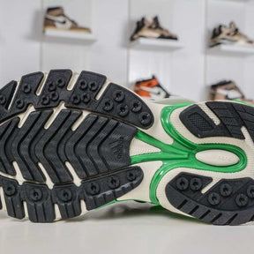 Tênis Pharrell Williams x Adidas Adistar Jellyfish Team Real Green