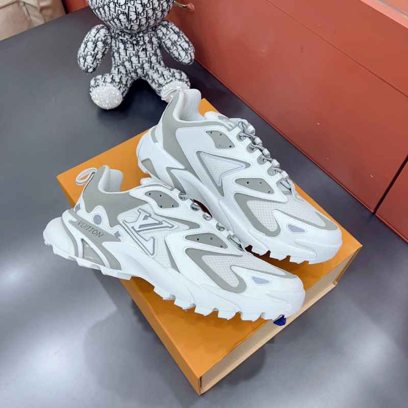 Tênis Louis Vuitton Runner Tatic White