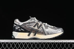 Tênis New Balance 1906A Tech Explosion Silver