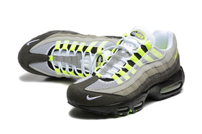 Tênis Nike Air Max 95 Neon