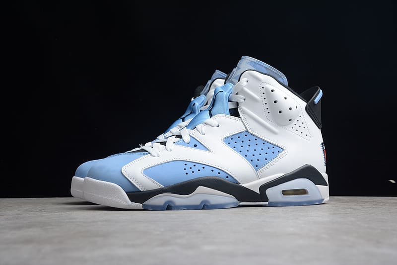Tênis Air Jordan 6 Retro UNC White