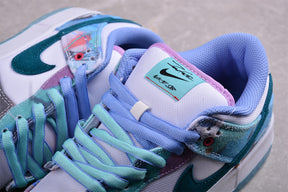 Tênis Nike SB Dunk Low Futura Laboratories Bleached Aqua