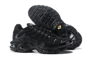 Tênis Air Max TN Plus "Triple Black"