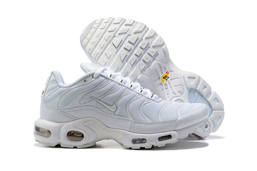Tênis Air Max TN Plus Triple White